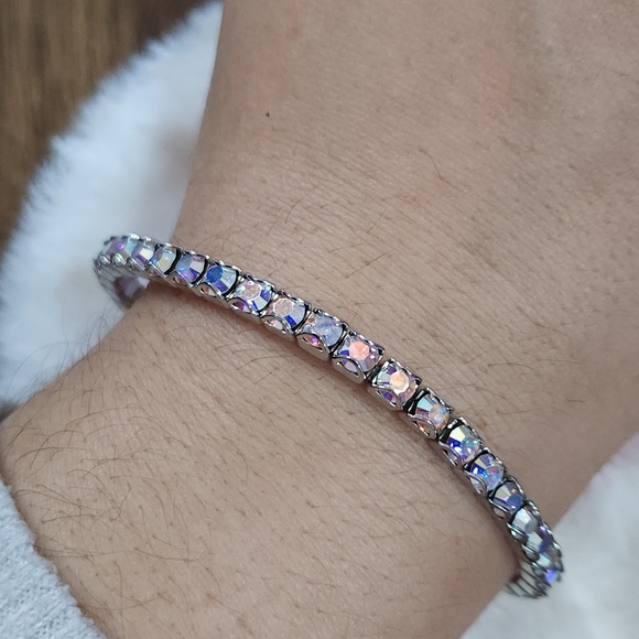 Touchstone Crystal Aurora Stretch Bracelet - Picture 2 of 2